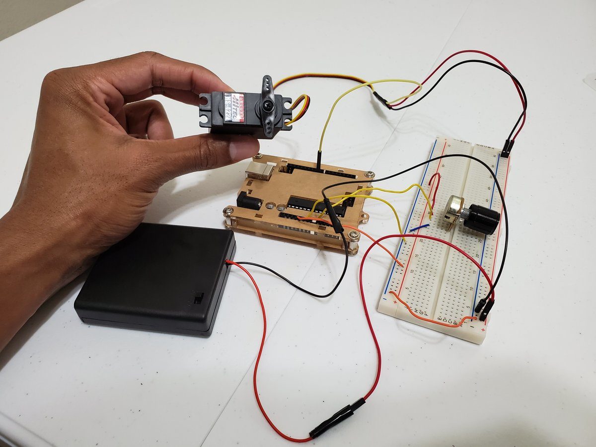 How to Control a Servo Motor Using Arduino
