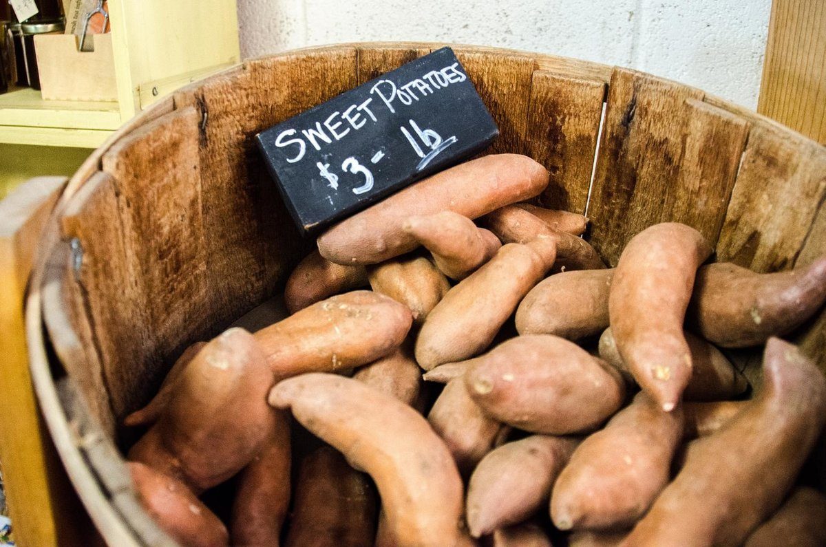 sweet_potatoes_farmers_market