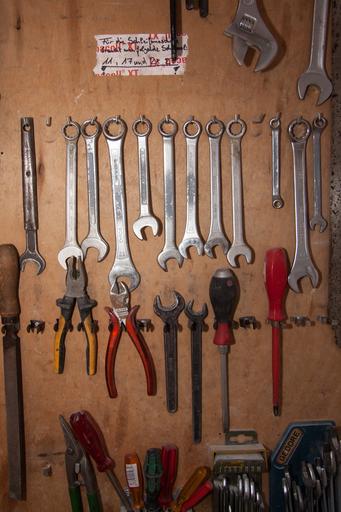 tool_wall_tool_storage_0