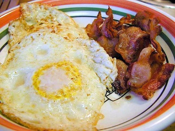 eggs_bacon_breakfast