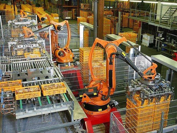 1-factory_automation_robotics_palettizing_bread