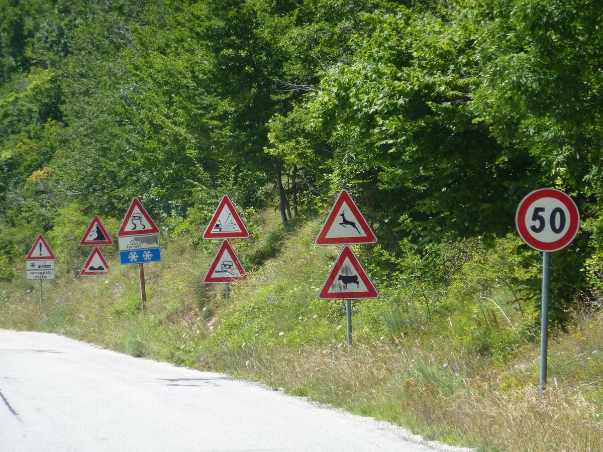 How to Detect and Classify Road Signs Using TensorFlow
